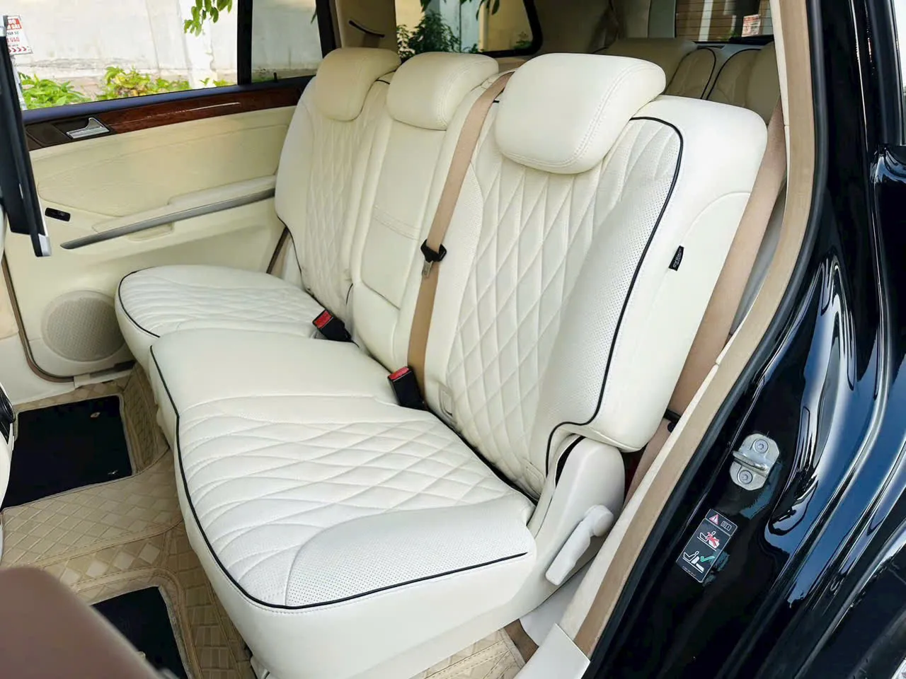 Bọc ghế Mercedes Kem